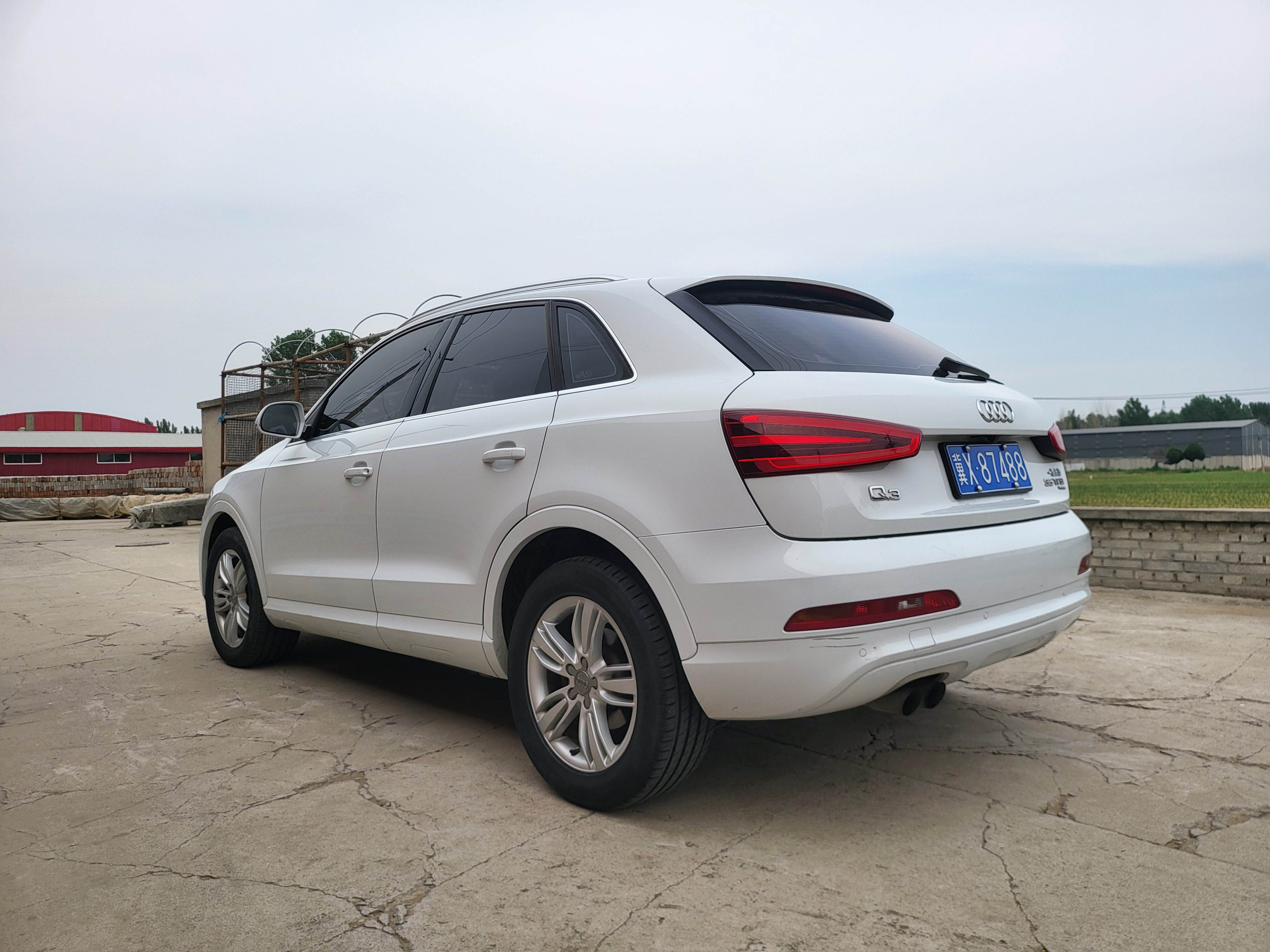 Audi Q3 2015 #6 Audi Q3 2015 car image #6