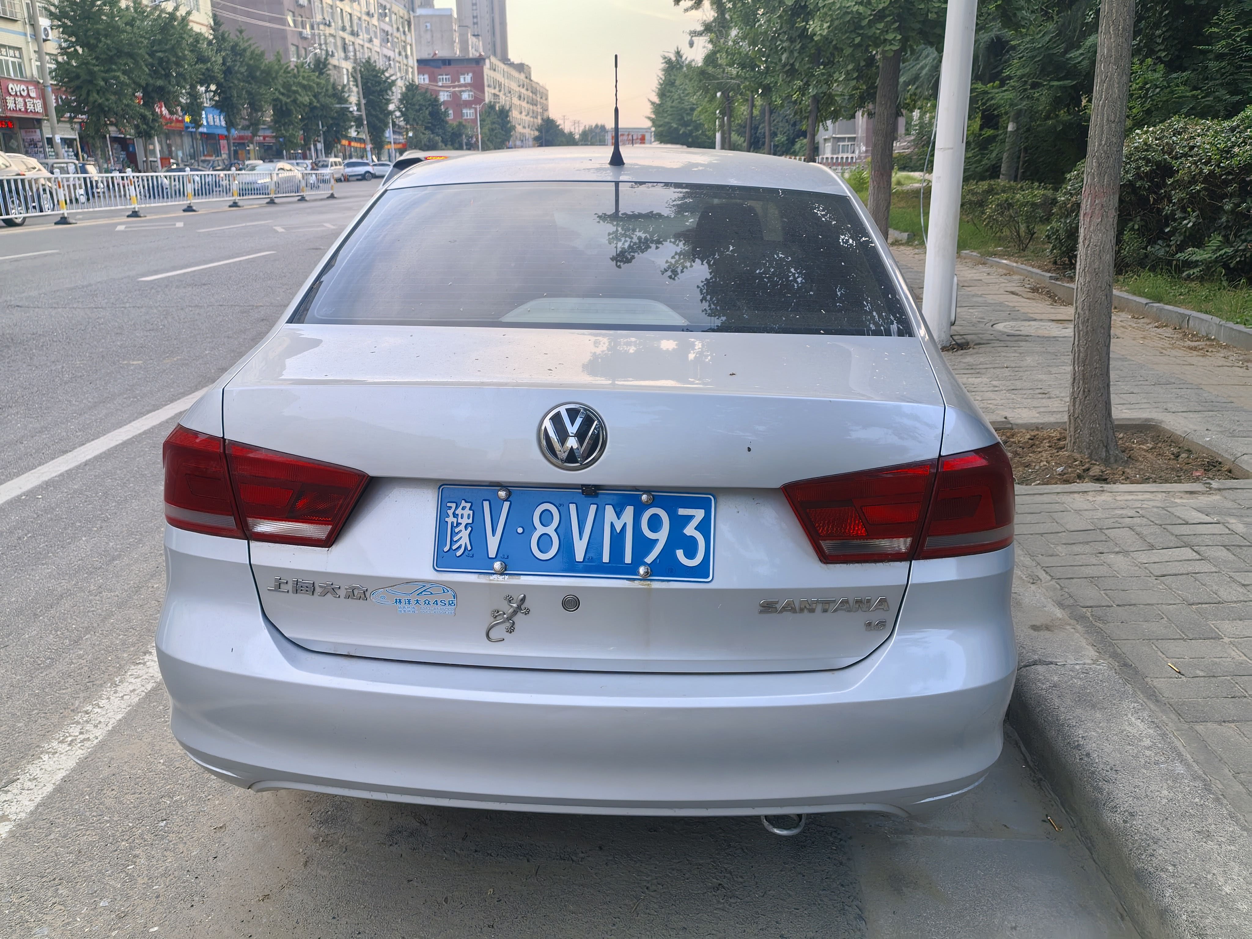 Volkswagen Santana 2014 car image #6