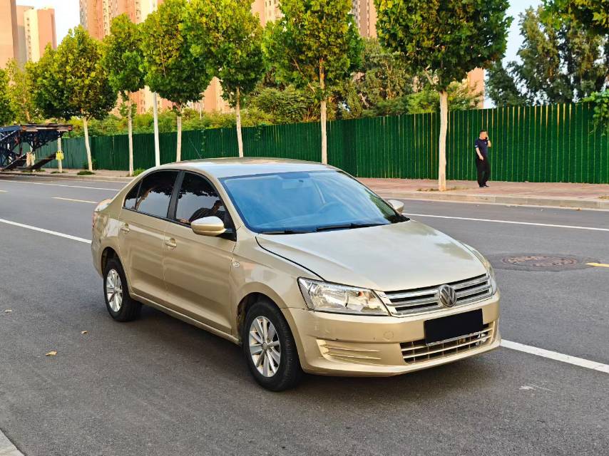 Volkswagen Santana 2014 car image #5