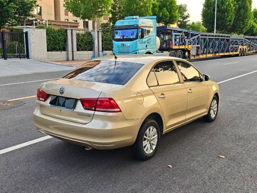 Volkswagen Santana 2014 car image #11