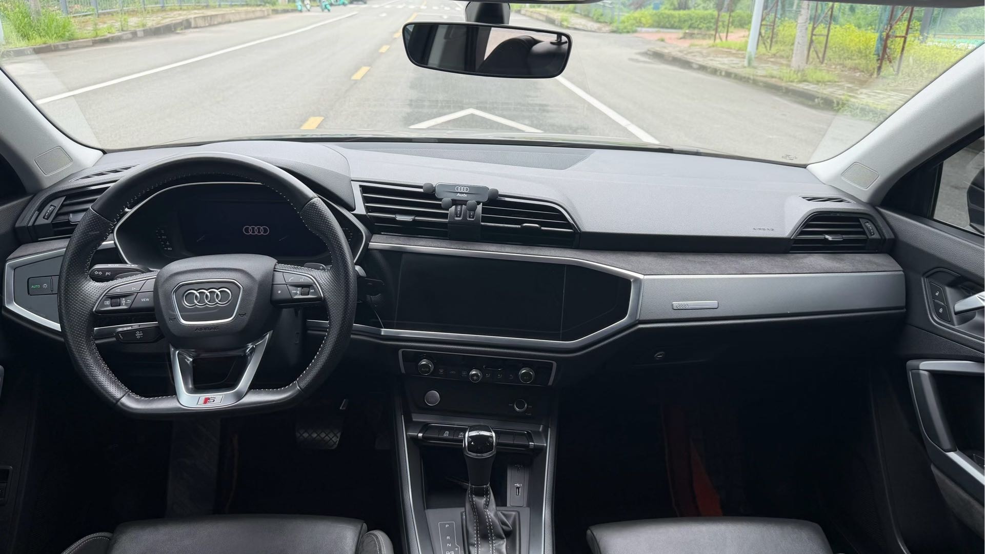 Audi Q3 Sportback 2020 car image #7