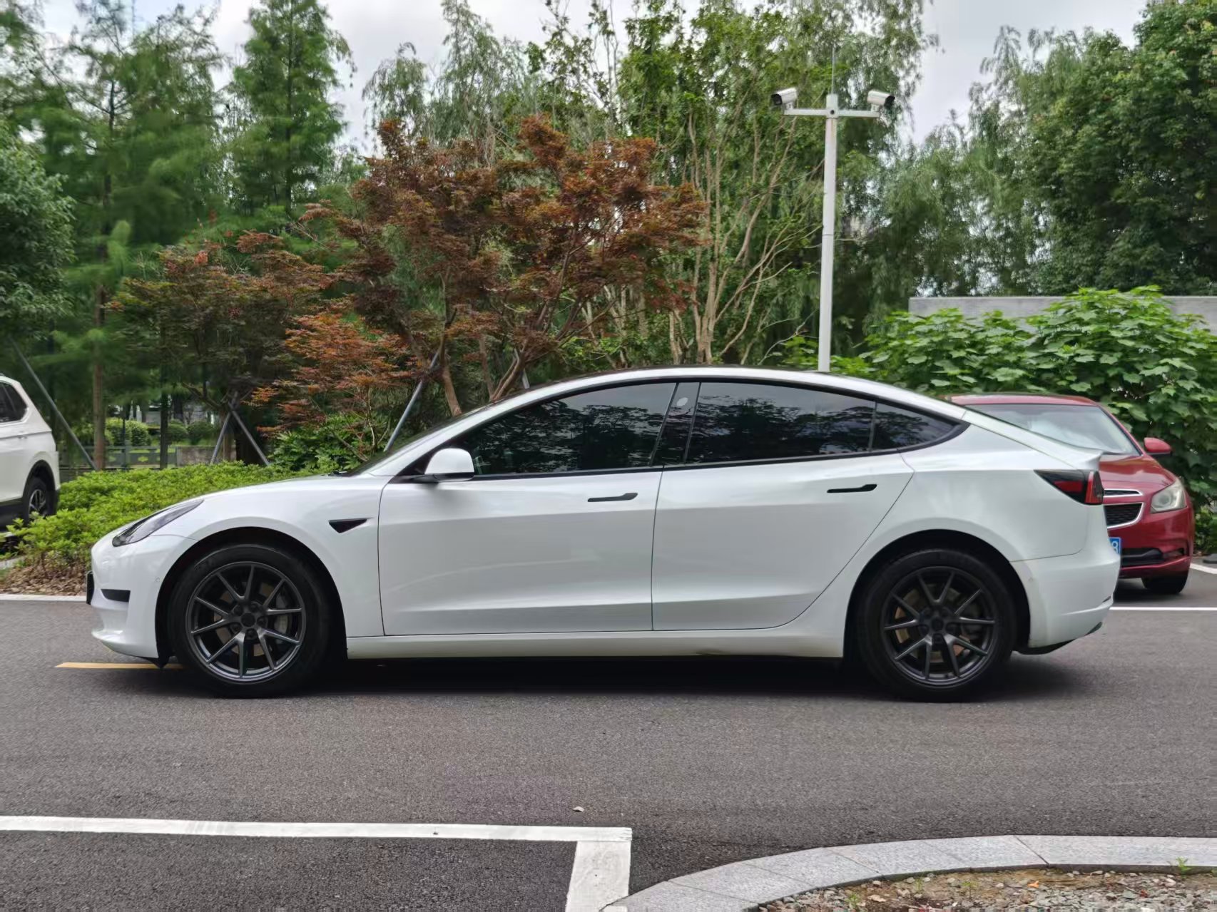 Tesla Model 3 2022 car image #15