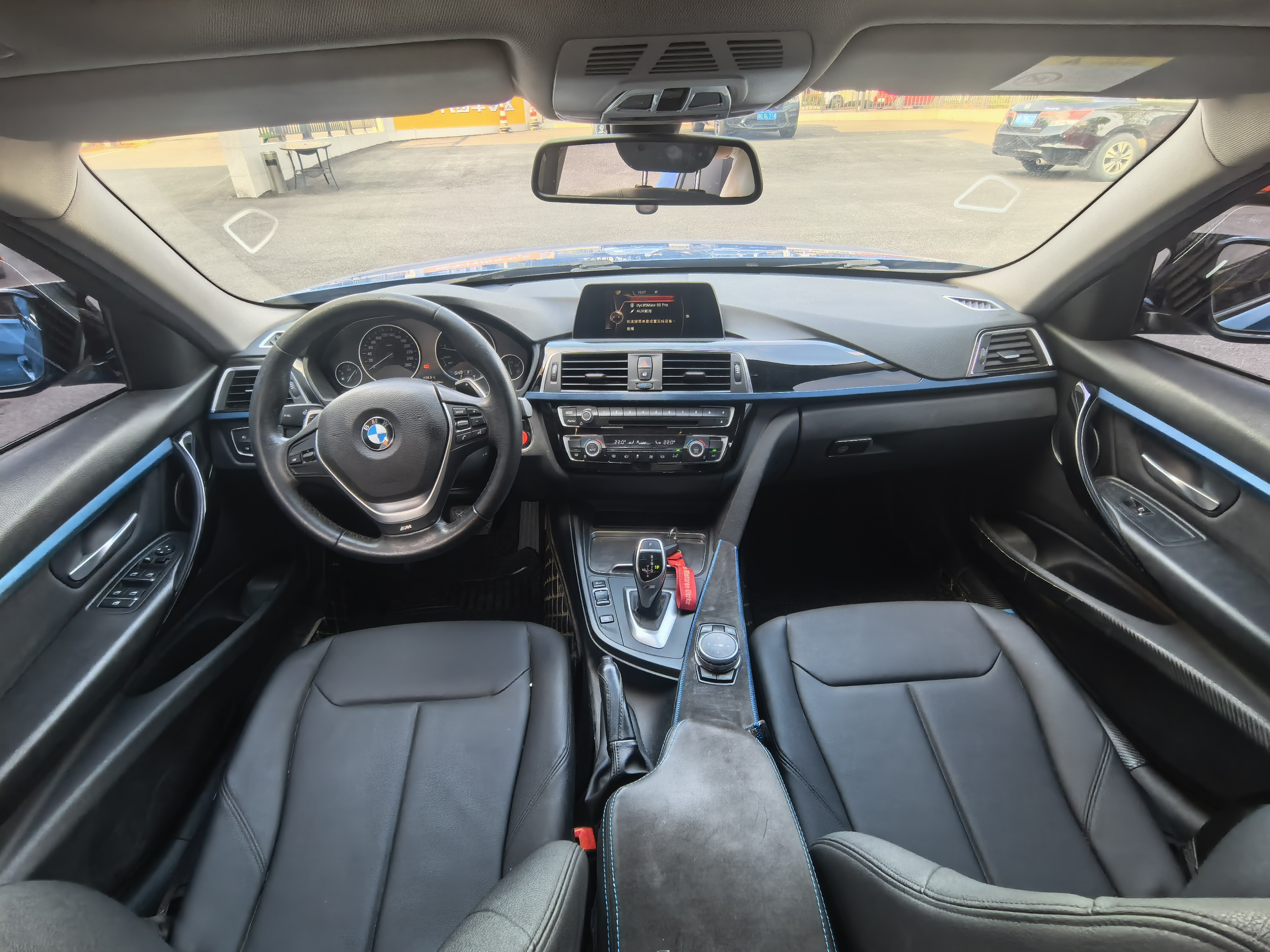BMW 3 Series 2017 #8 BMW 3 Series 2017 car image #8