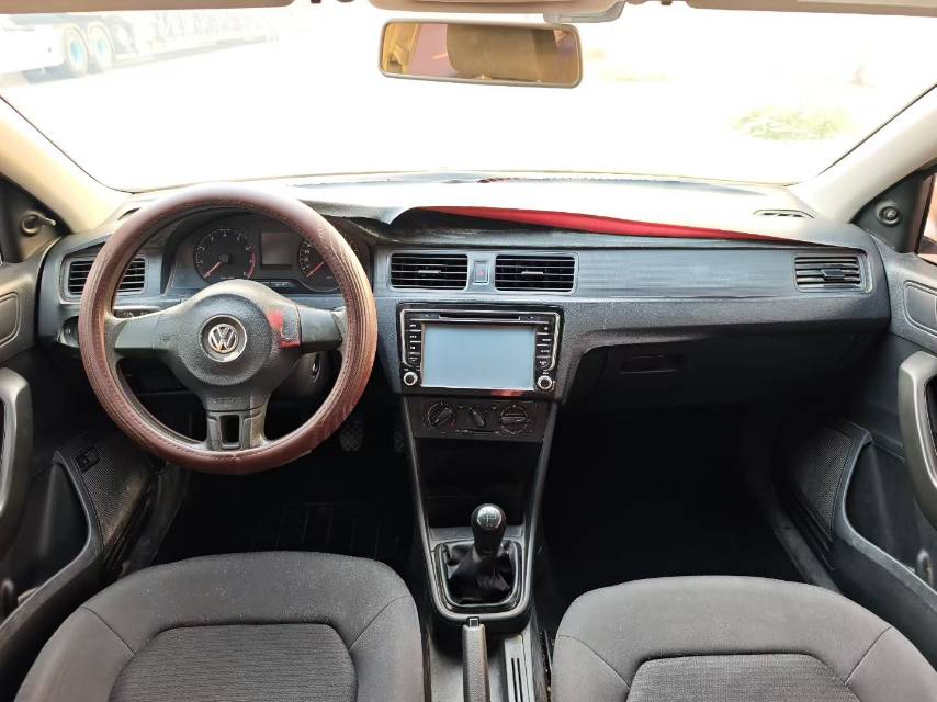 Volkswagen Santana 2014 car image #7
