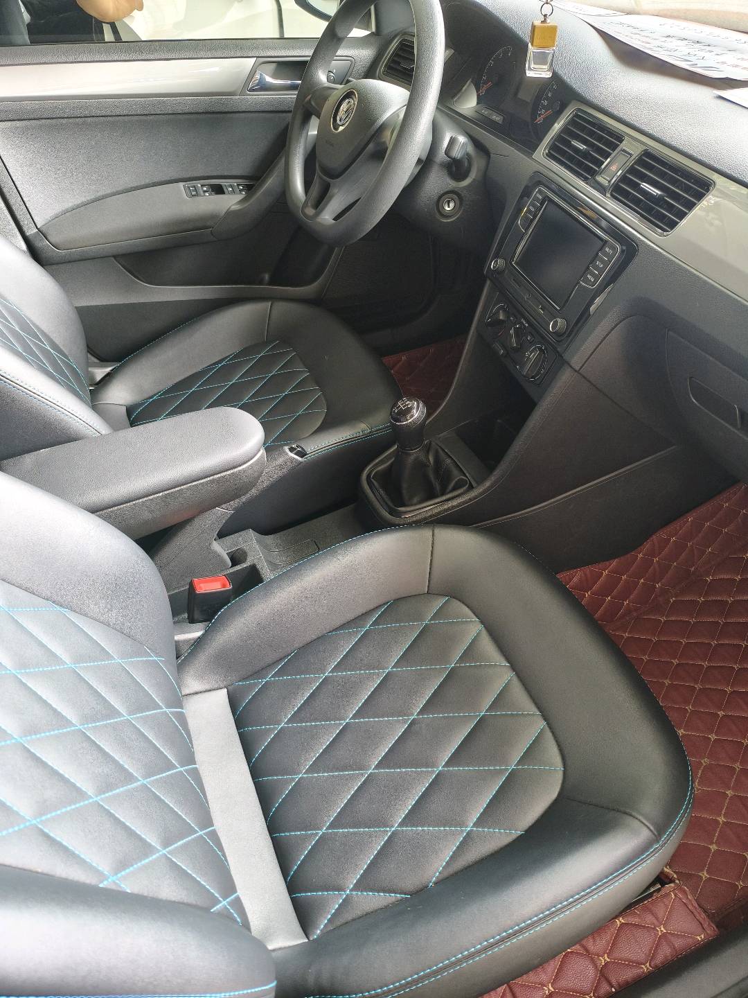 Volkswagen Santana 2016 car image #9