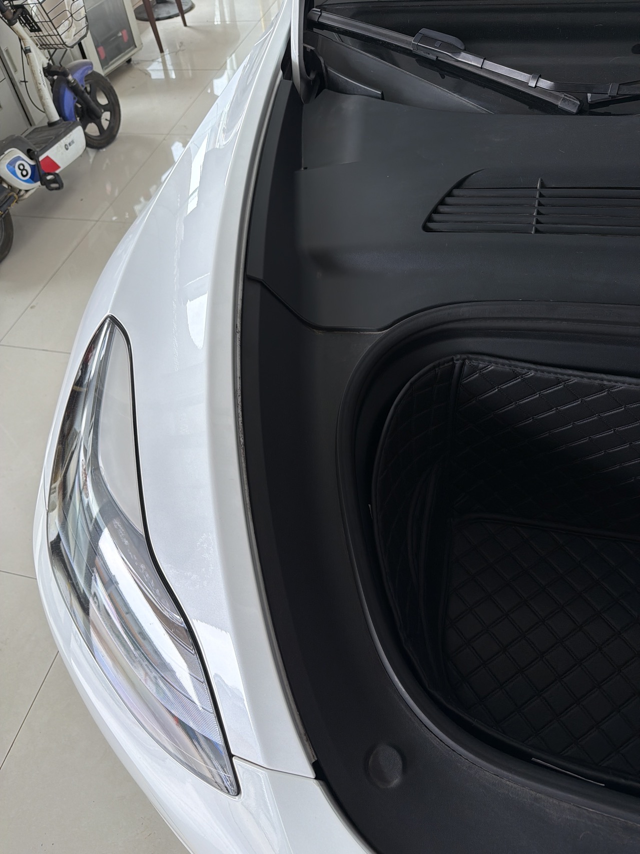 Tesla Model Y 2023 car image #17