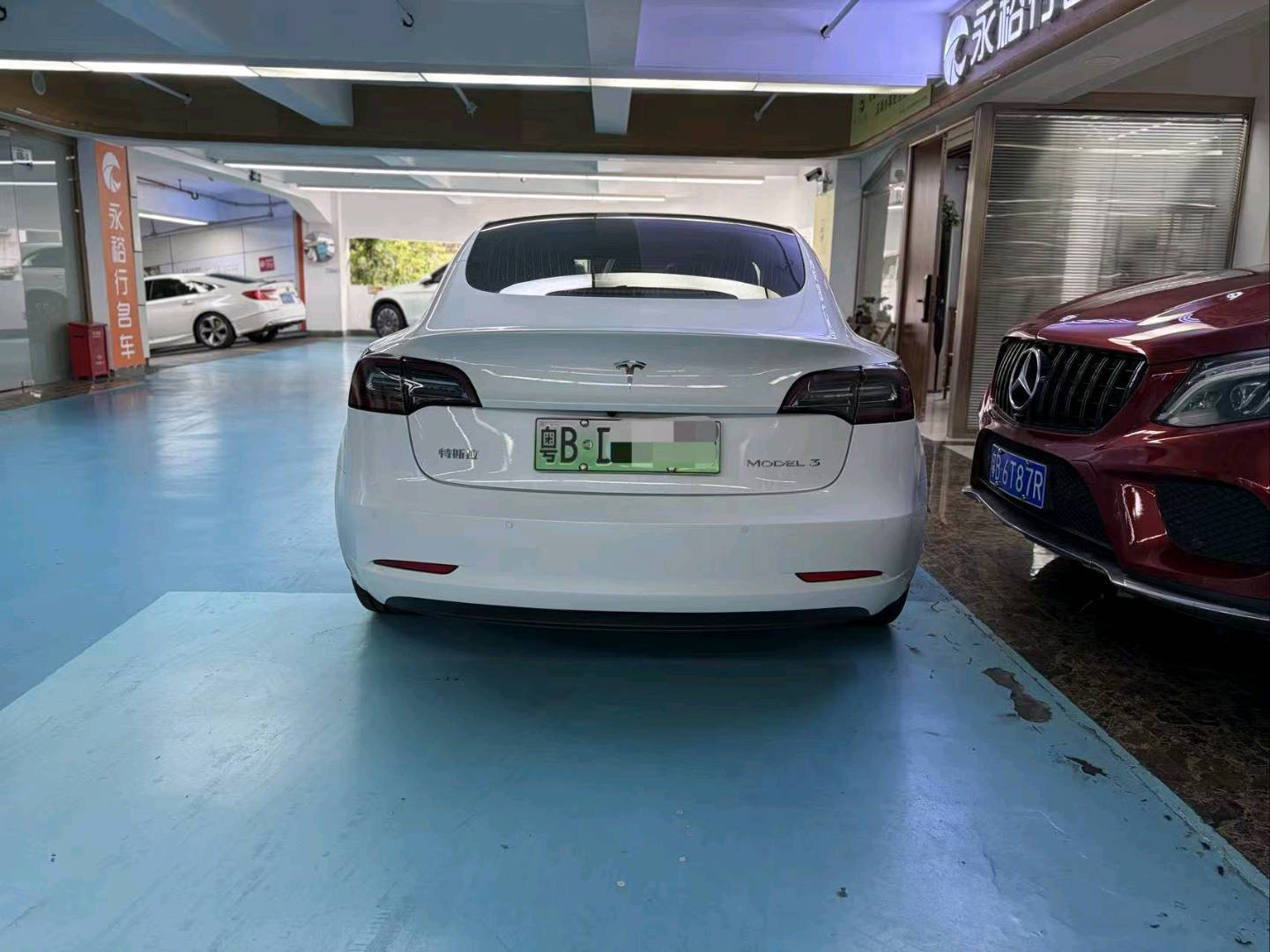 Tesla Model 3 2020 car image #7