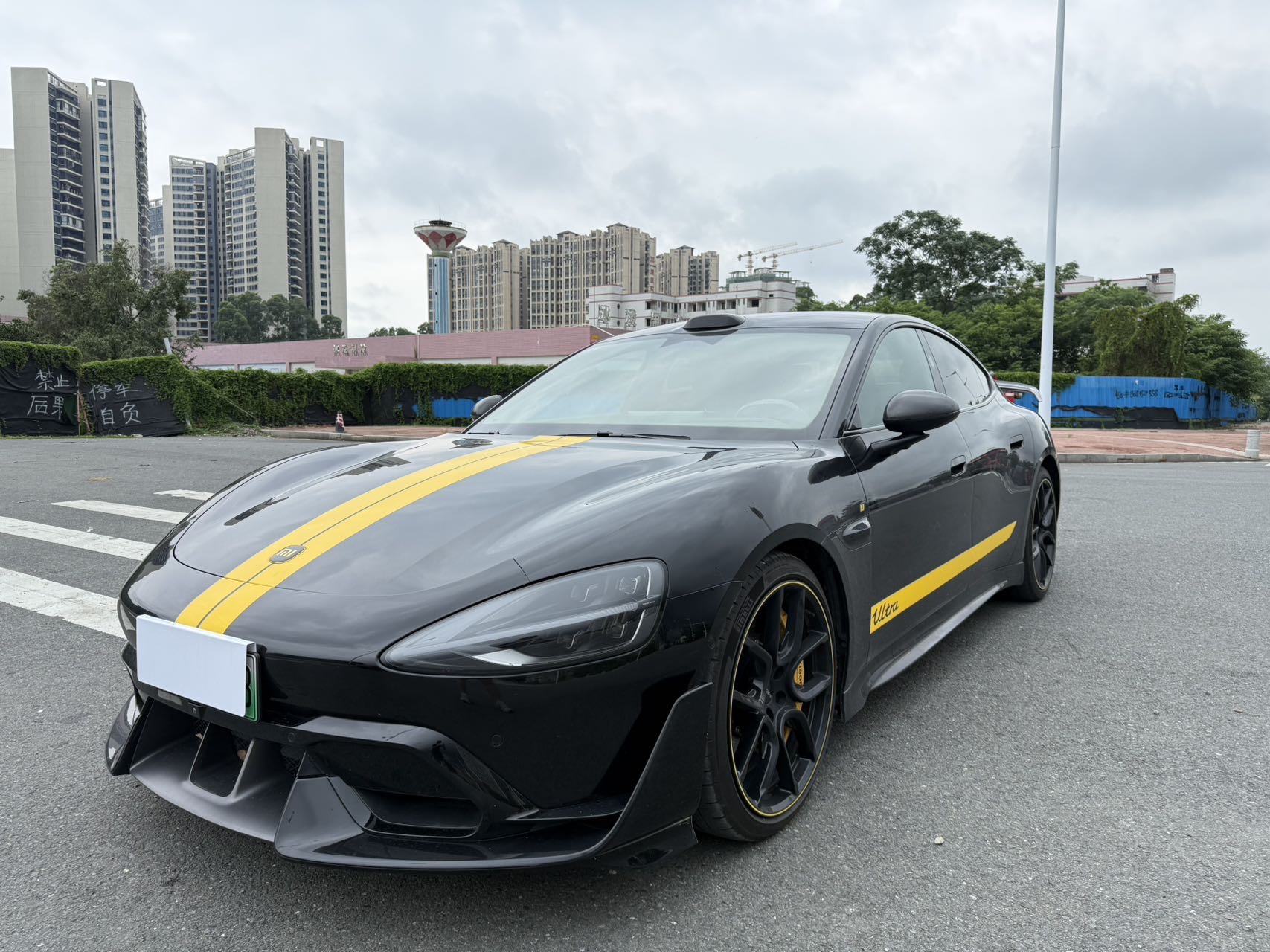 小米汽车 小米SU7 Ultra 2025 汽车图片 #2