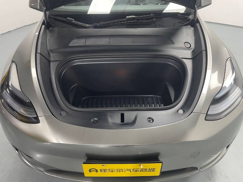 Tesla Model Y 2024 #9 Tesla Model Y 2024 immagine di auto #9