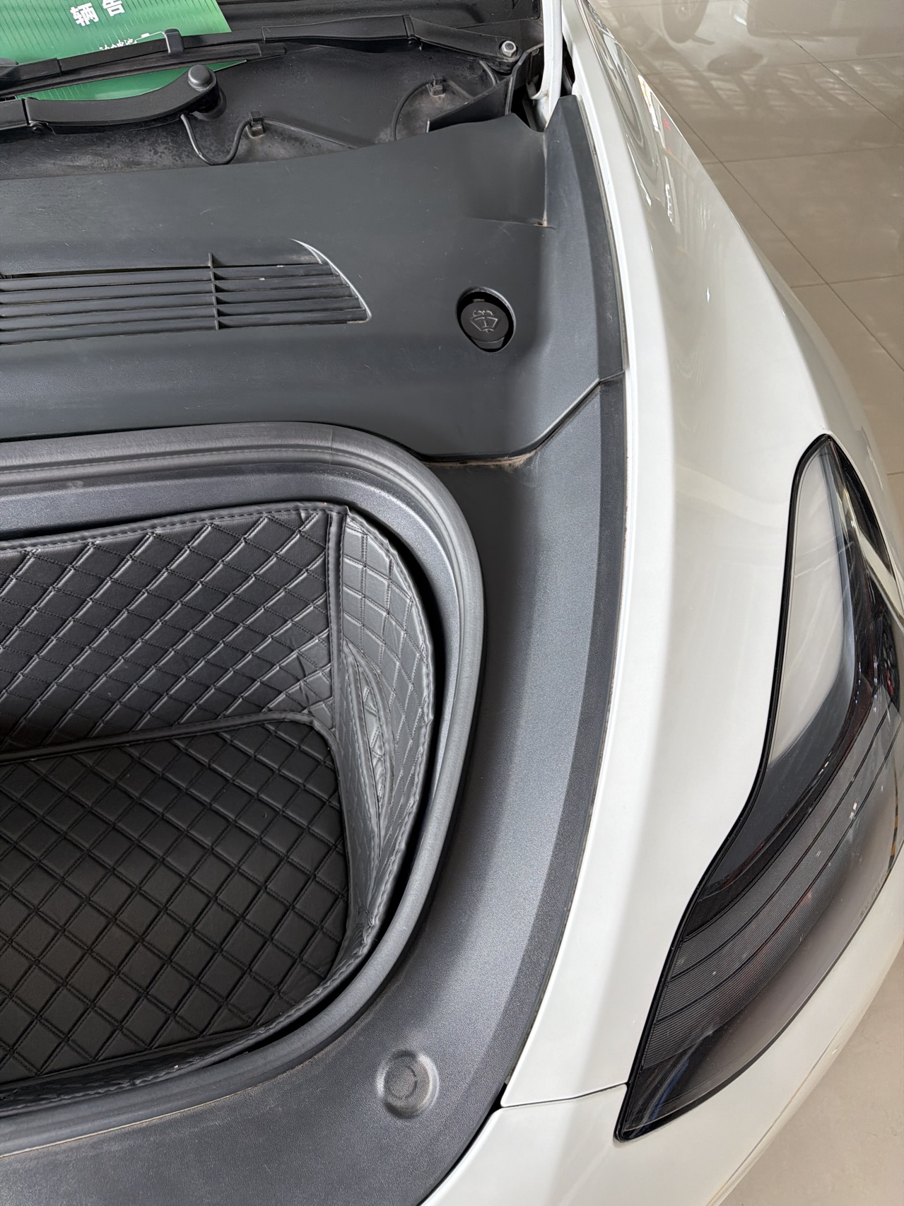 Tesla Model Y 2023 car image #18