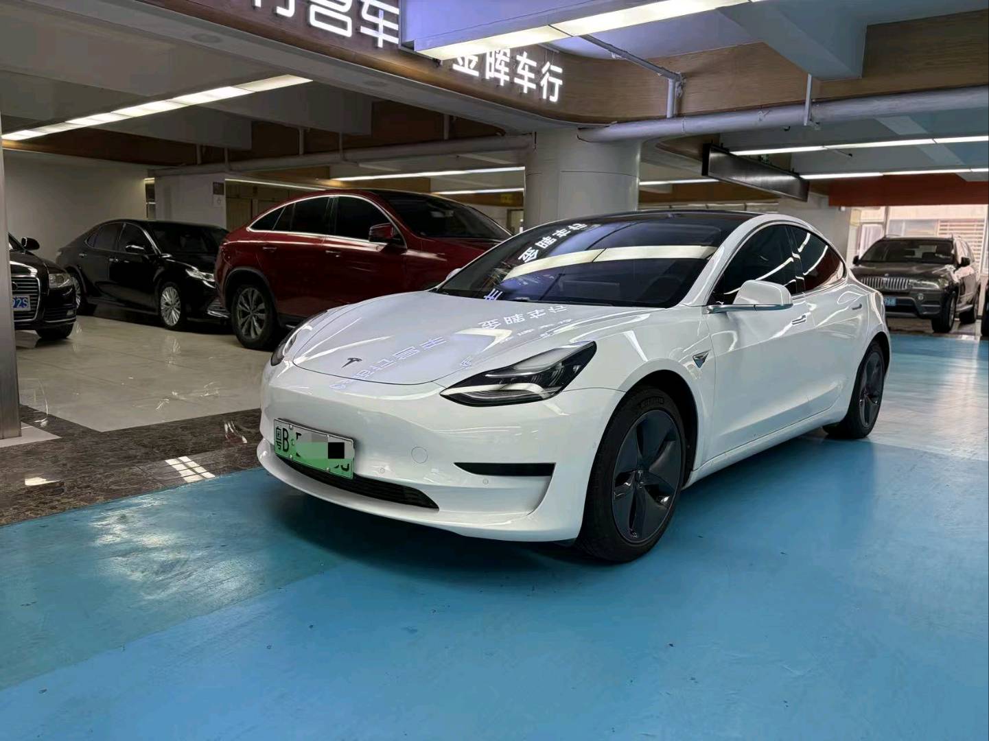 Tesla Model 3 2020 car image #2