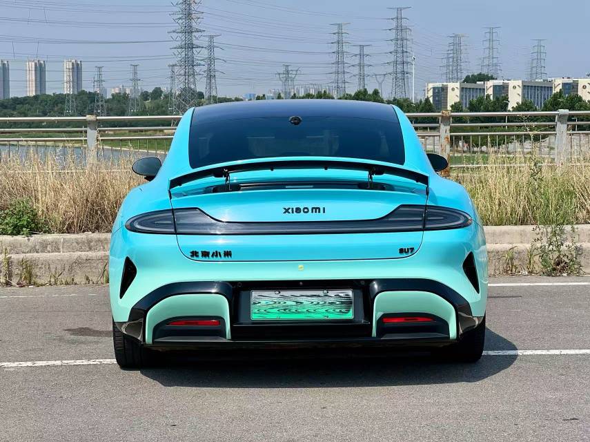 MI SU7 2024 car image #10