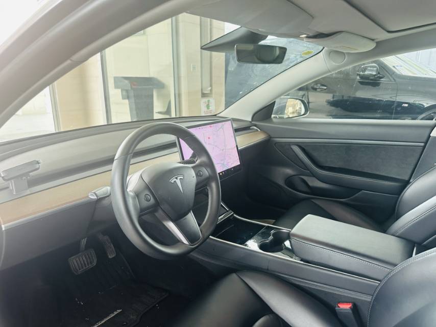 Tesla Model 3 (Imported) 2019 car image #9