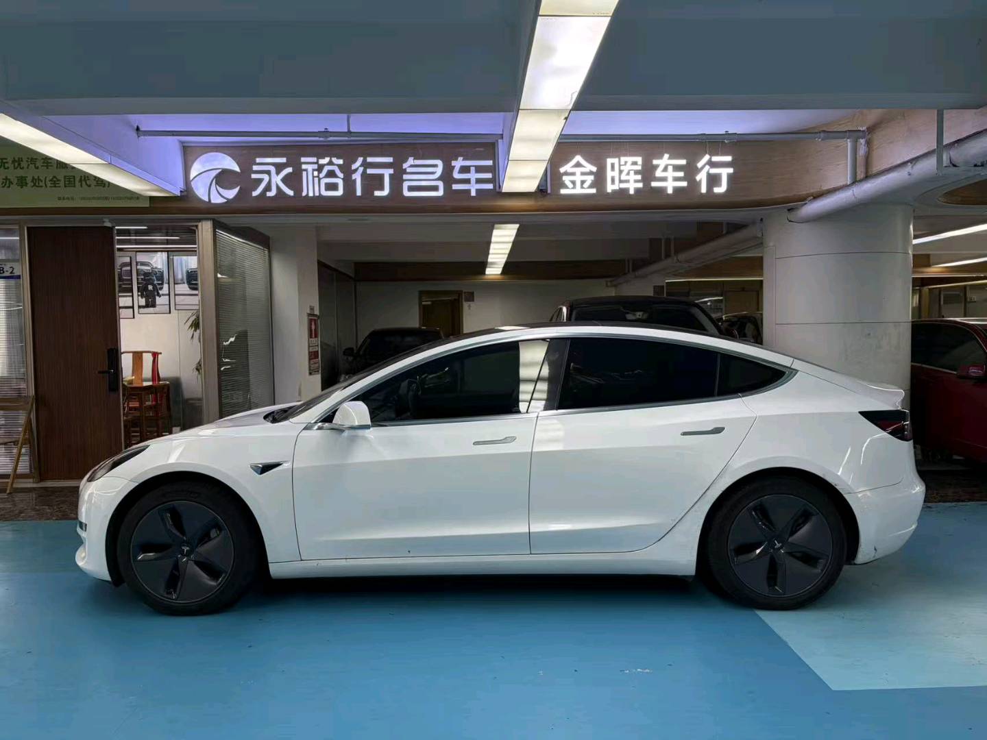 Tesla Model 3 2020 car image #5