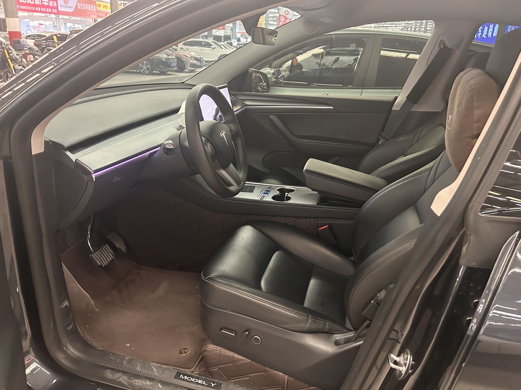 Tesla Model Y 2024 car image #8