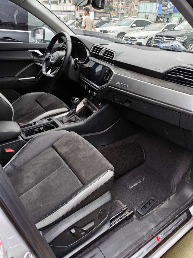 Audi Q3 2021 #6 Audi Q3 2021 car image #6