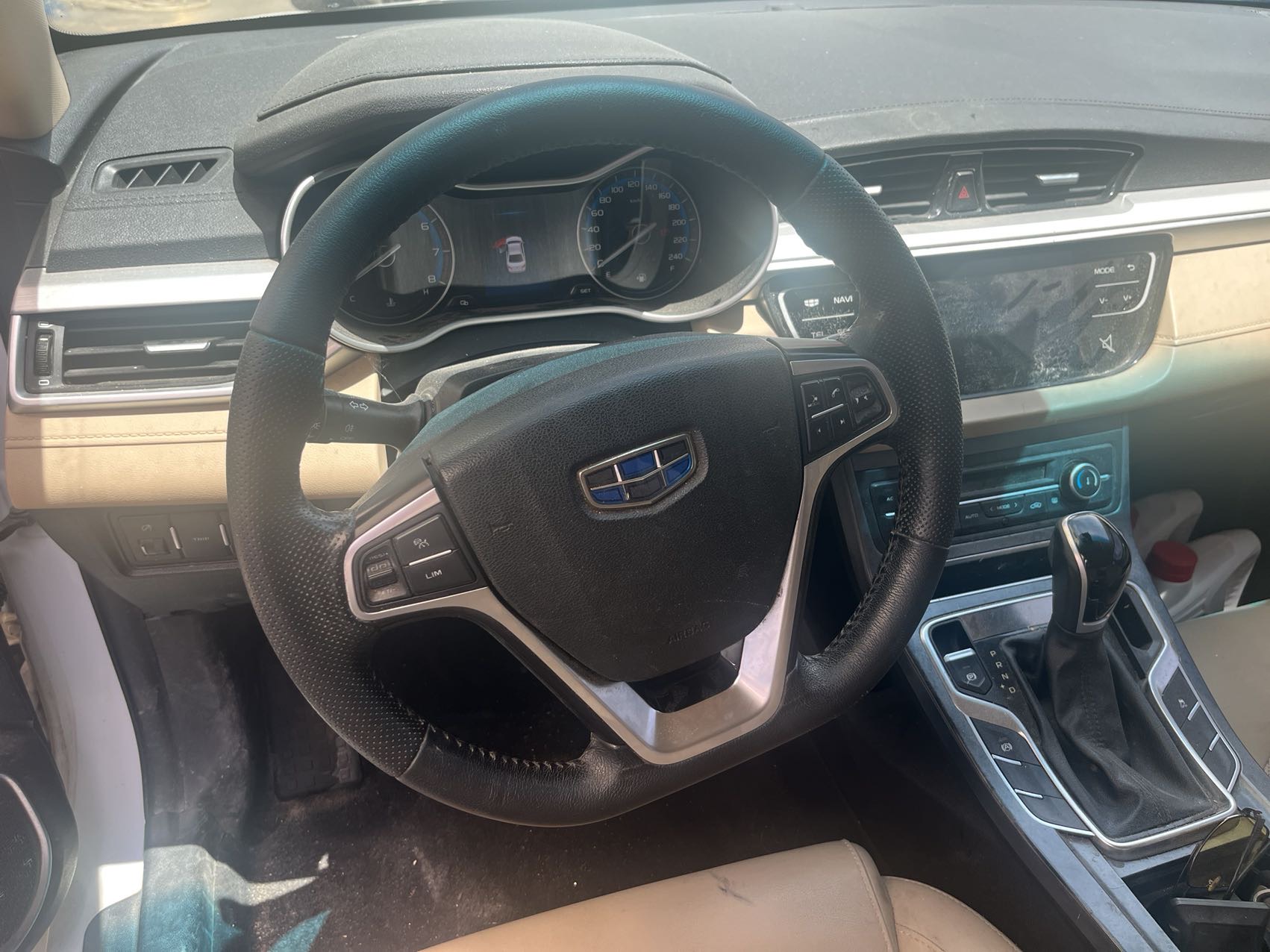 GEELY Emgrand 2018 car image #10