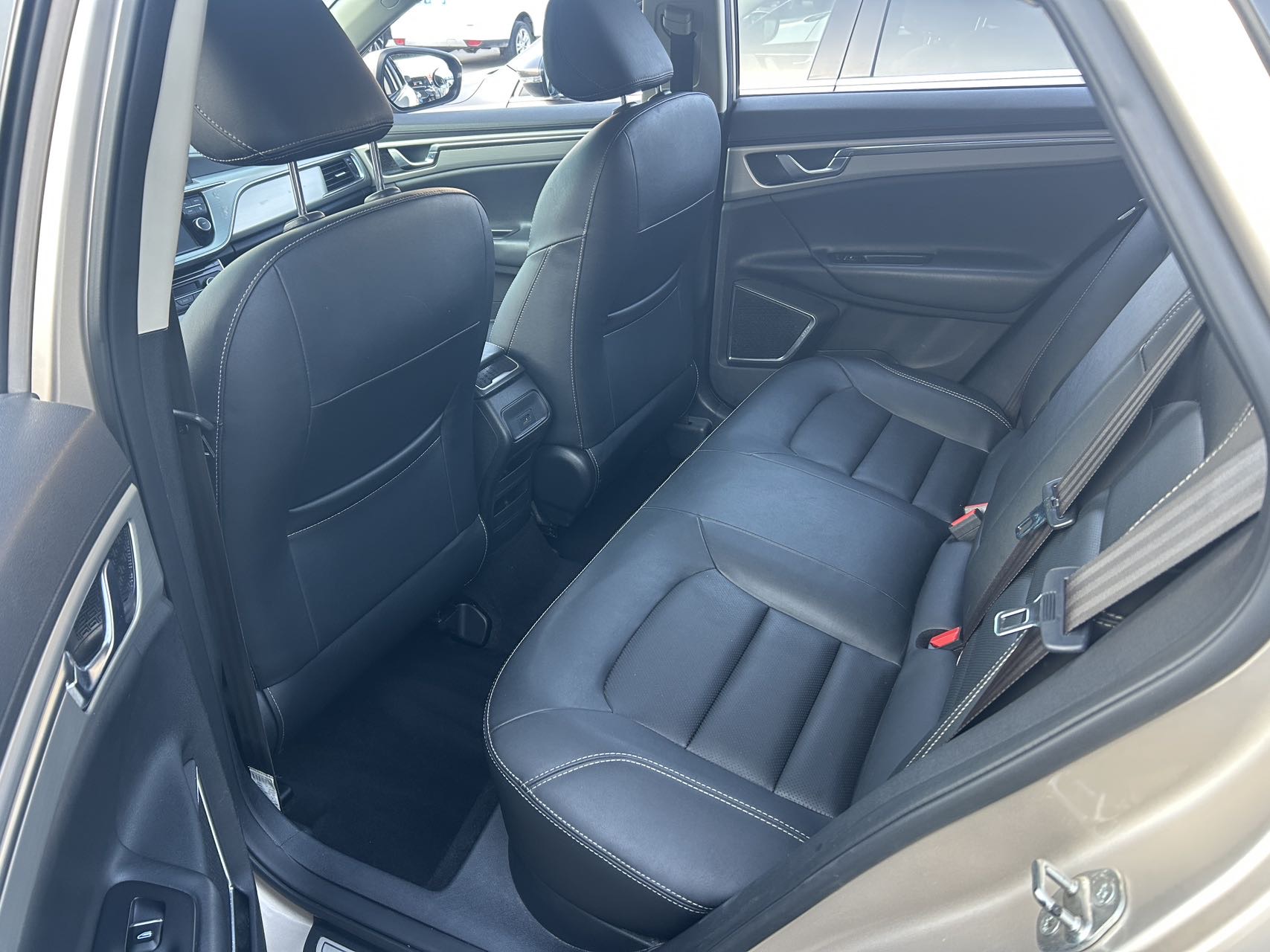GEELY Emgrand GL 2016 car image #7