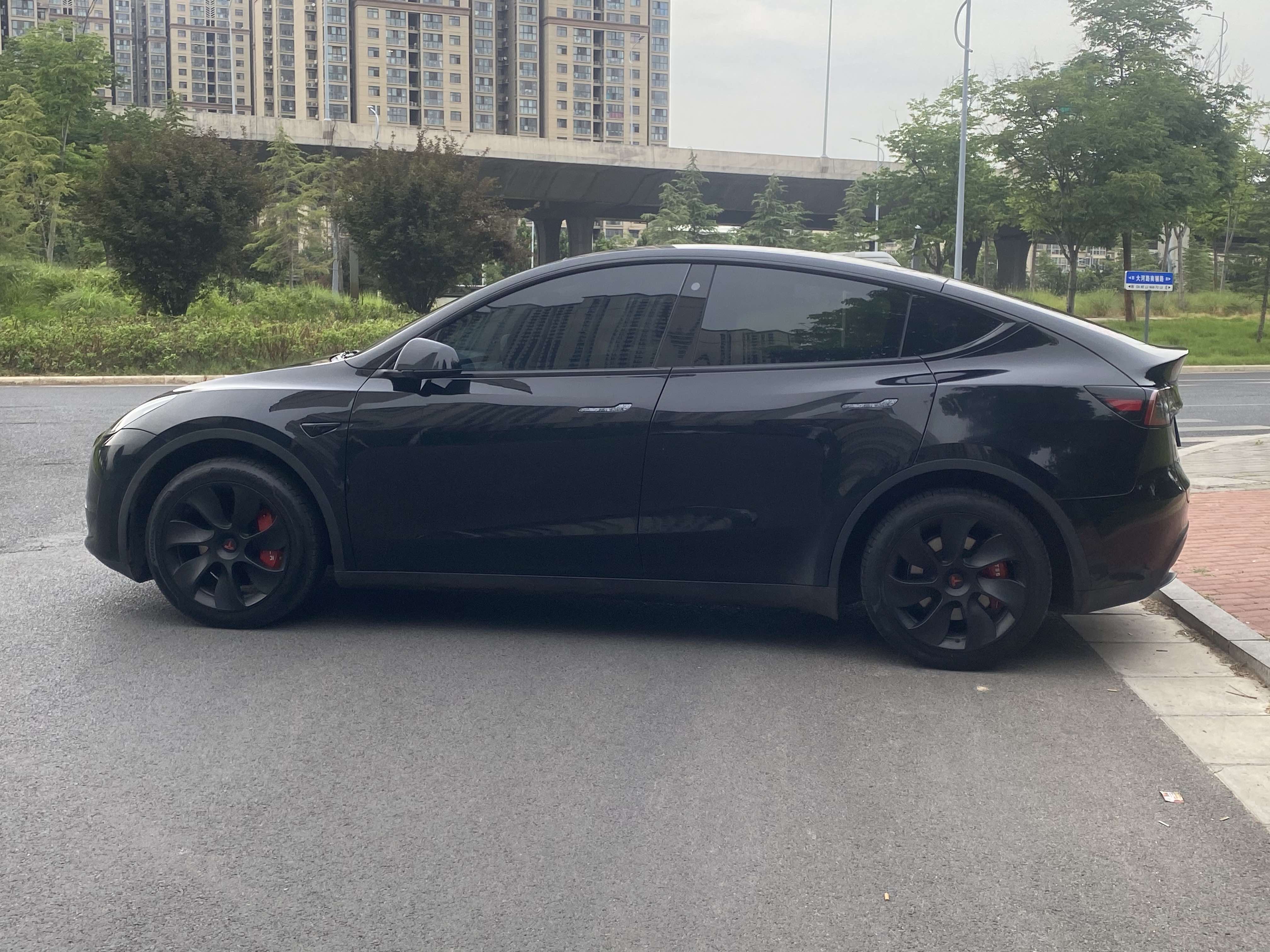 Tesla Model Y 2023 #9 Tesla Model Y 2023 immagine di auto #9