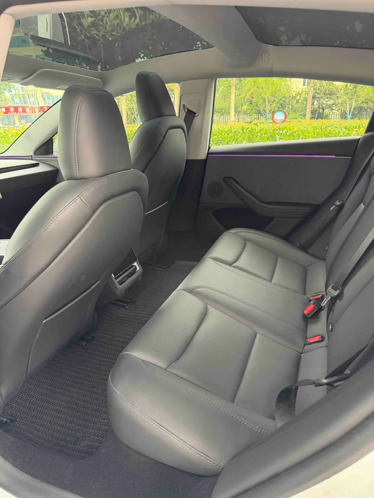 Tesla Model 3 2025 car image #7