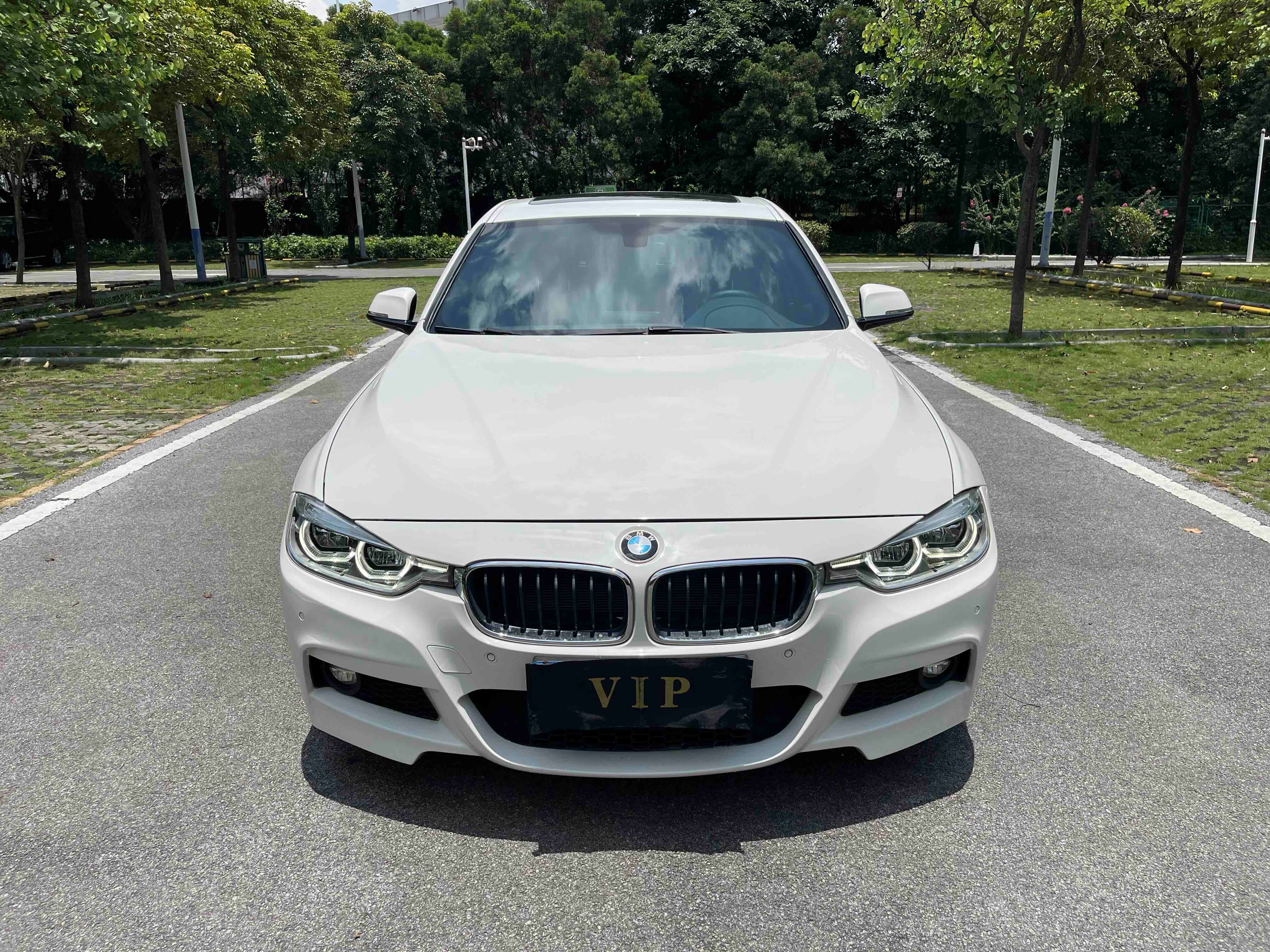 BMW 3 Series 2018 car image #4