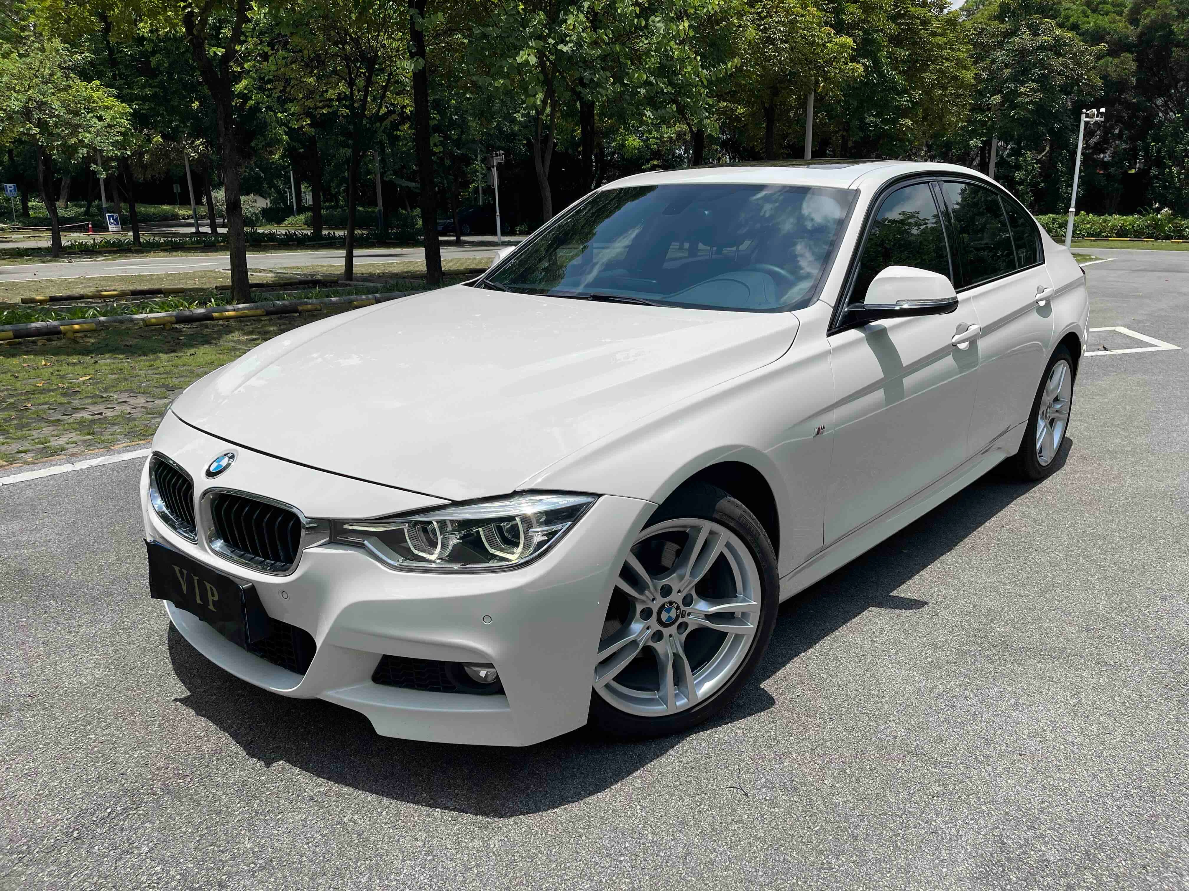 BMW 3 Series 2018 car image #2