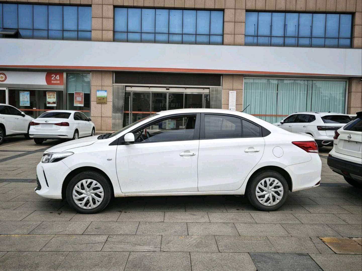 Toyota Vios 2018 car image #5