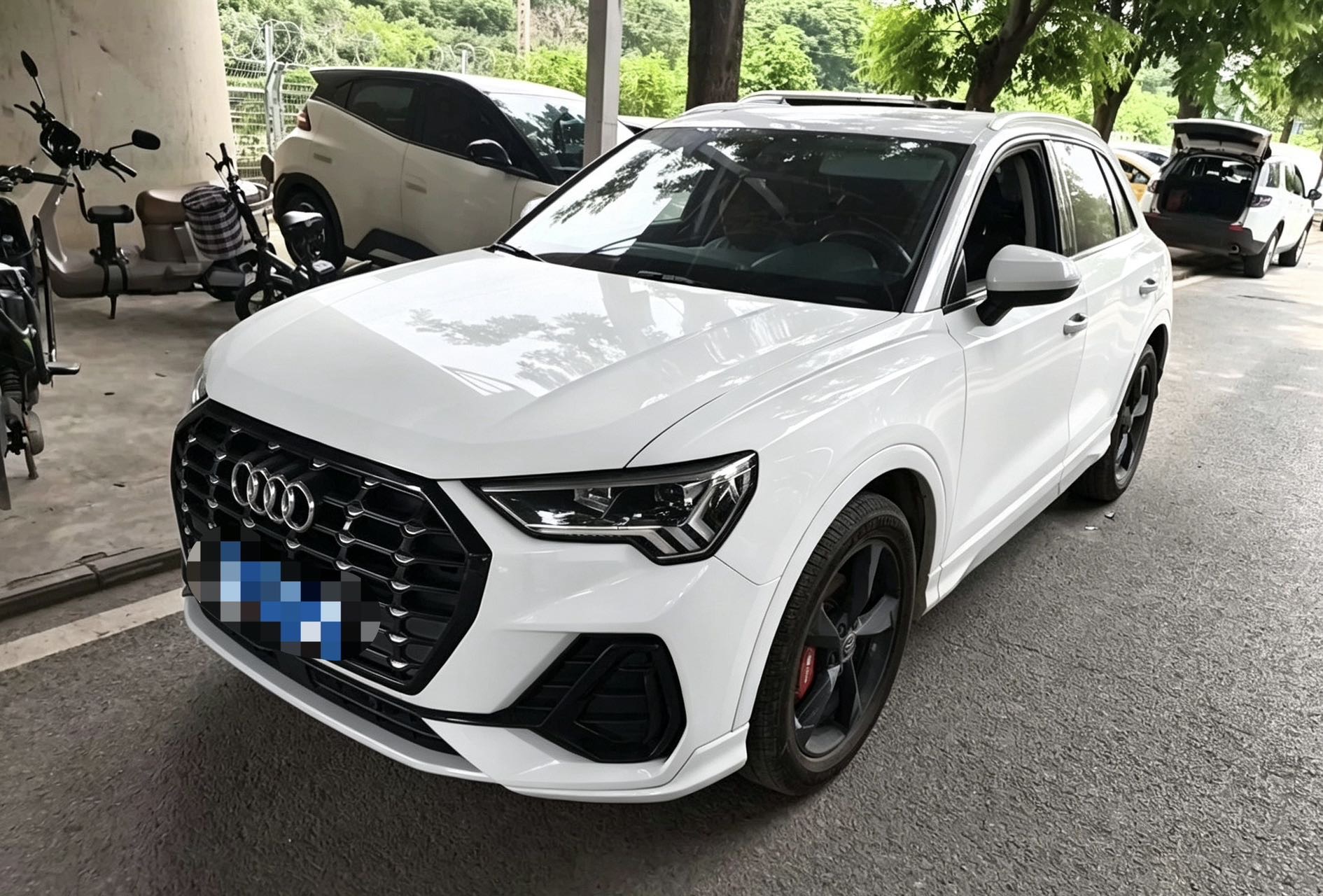 Audi Q3 2019 #2 Audi Q3 2019 car image #2