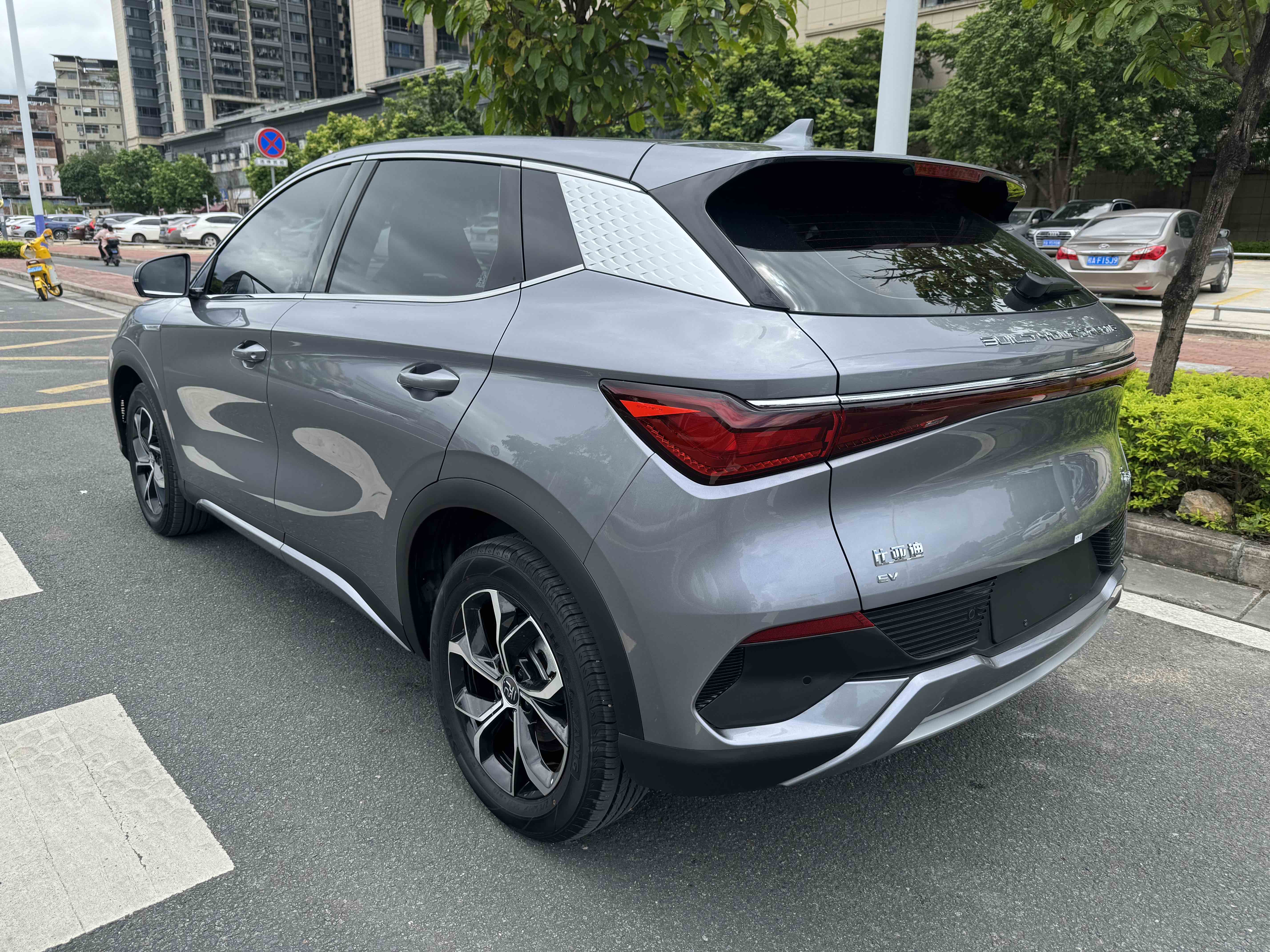 BYD Yuan Plus 2022 #6 BYD Yuan Plus 2022 car image #6
