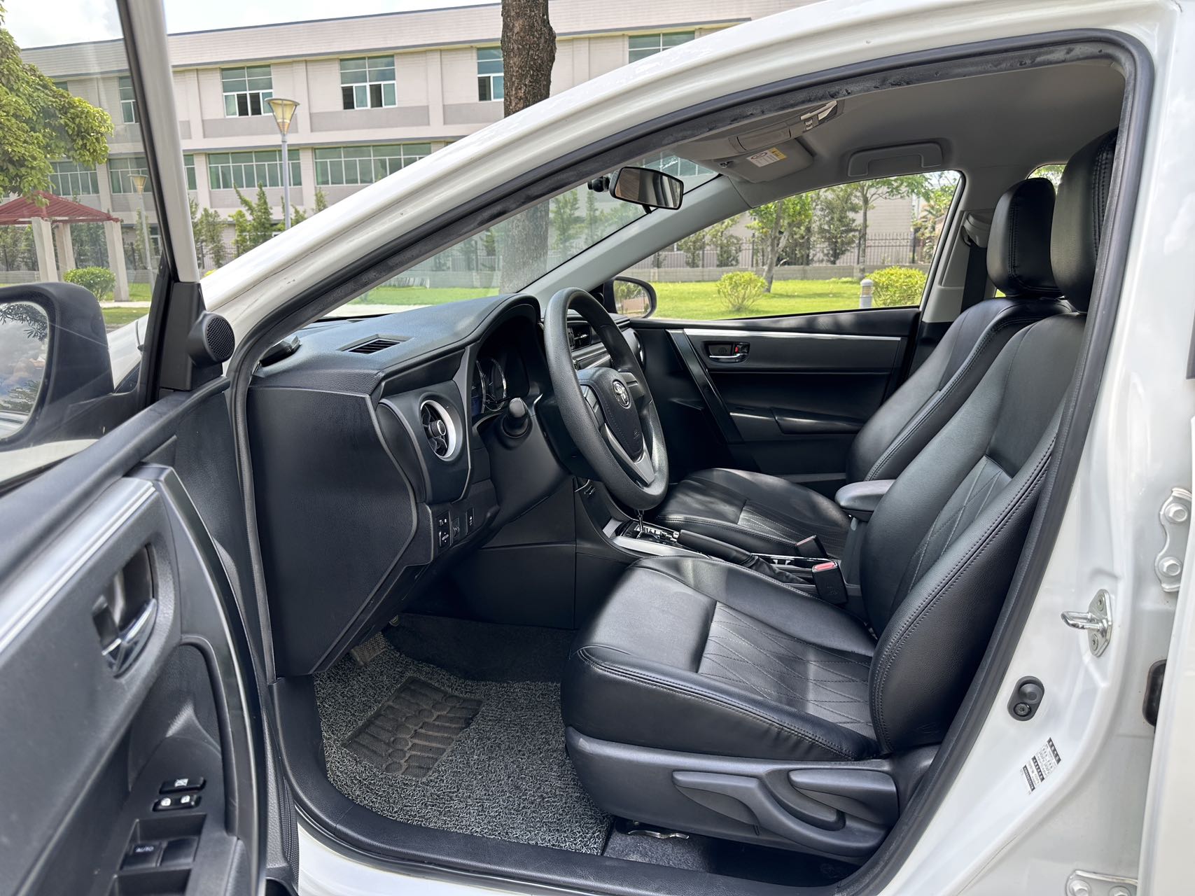Toyota Corolla 2019 car image #4