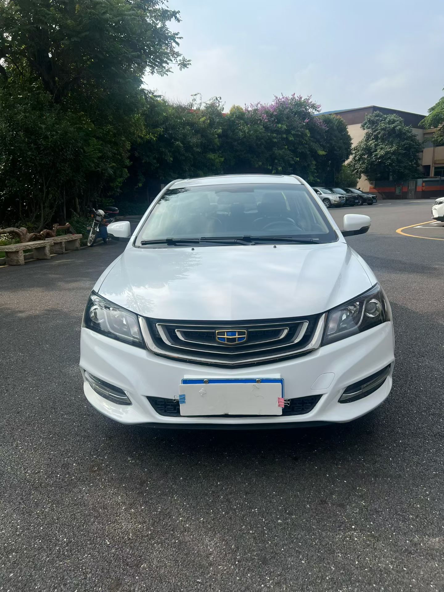 GEELY Emgrand 2016 car image #4