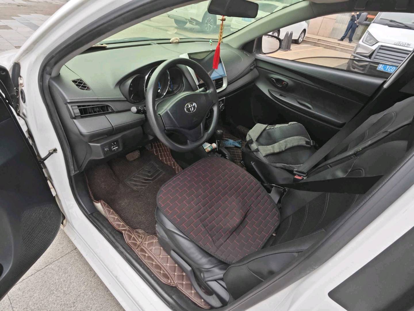 Toyota Vios 2018 car image #11