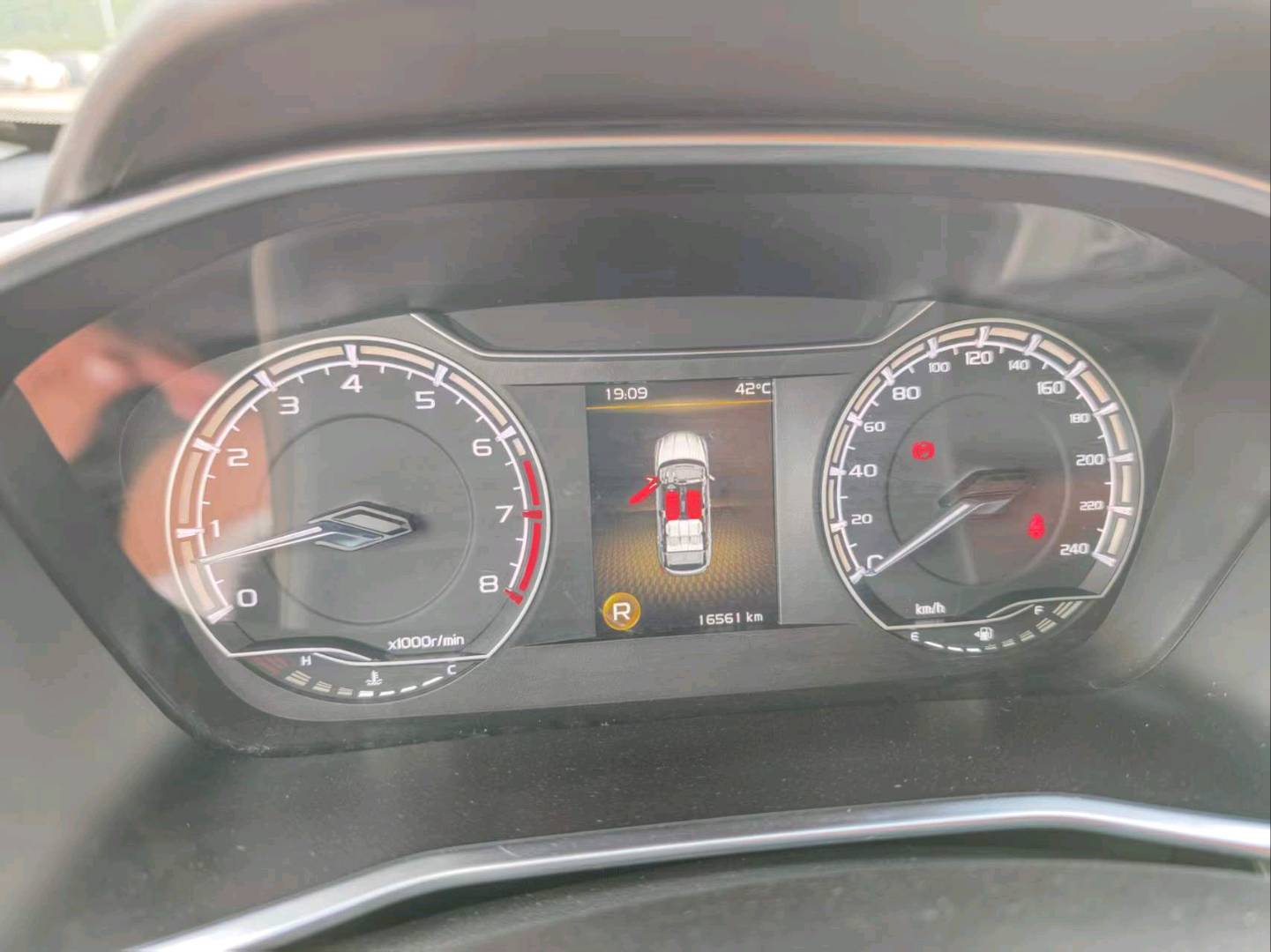GEELY Coolray 2022 immagine di auto #10