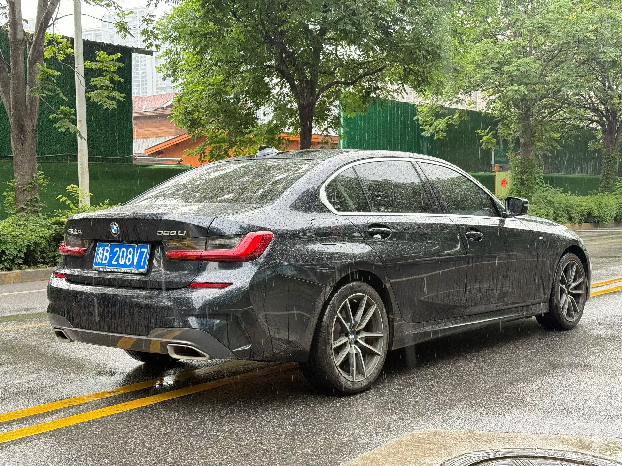 BMW 3 Series 2021 #8 BMW 3 Series 2021 car image #8