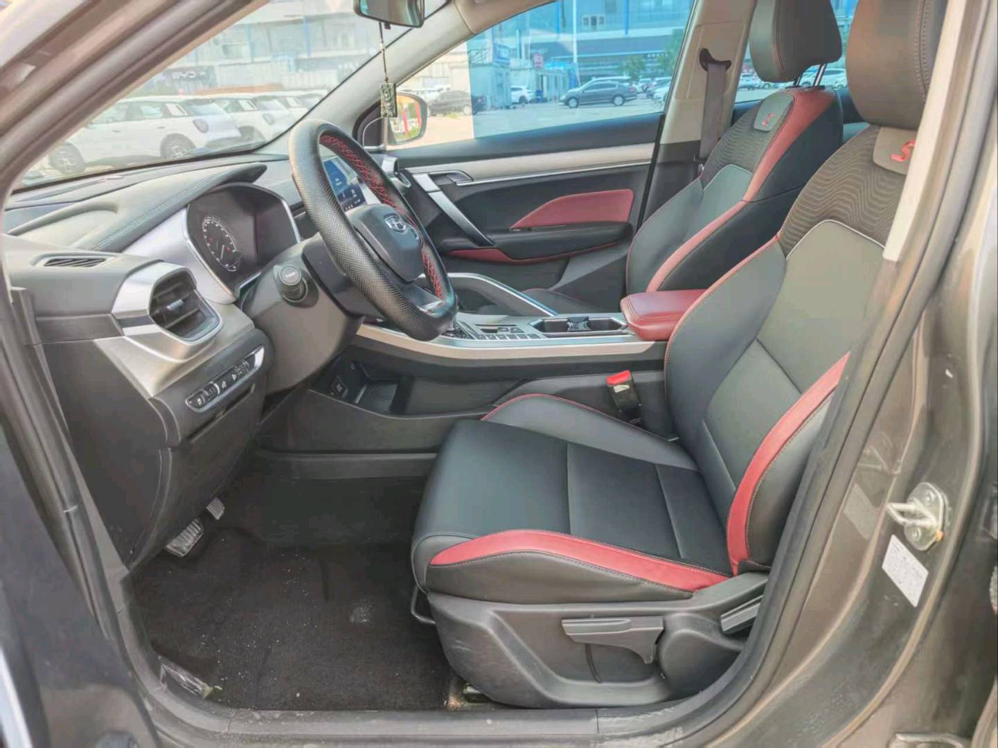 GEELY Coolray 2022 immagine di auto #8
