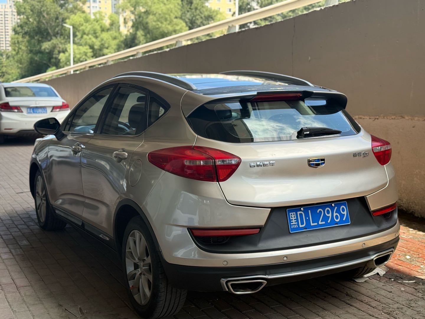 GEELY Emgrand GS 2017 #9 GEELY Emgrand GS 2017 car image #9