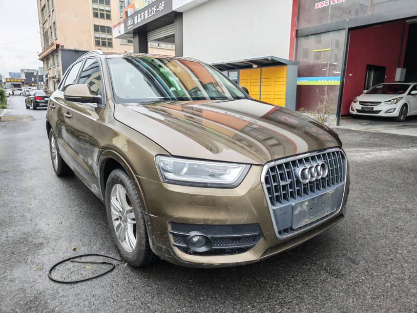 Audi Q3 2016 car image #4