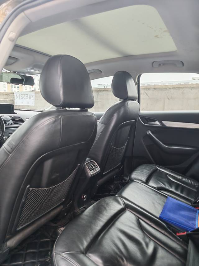 Audi Q3 2016 car image #7