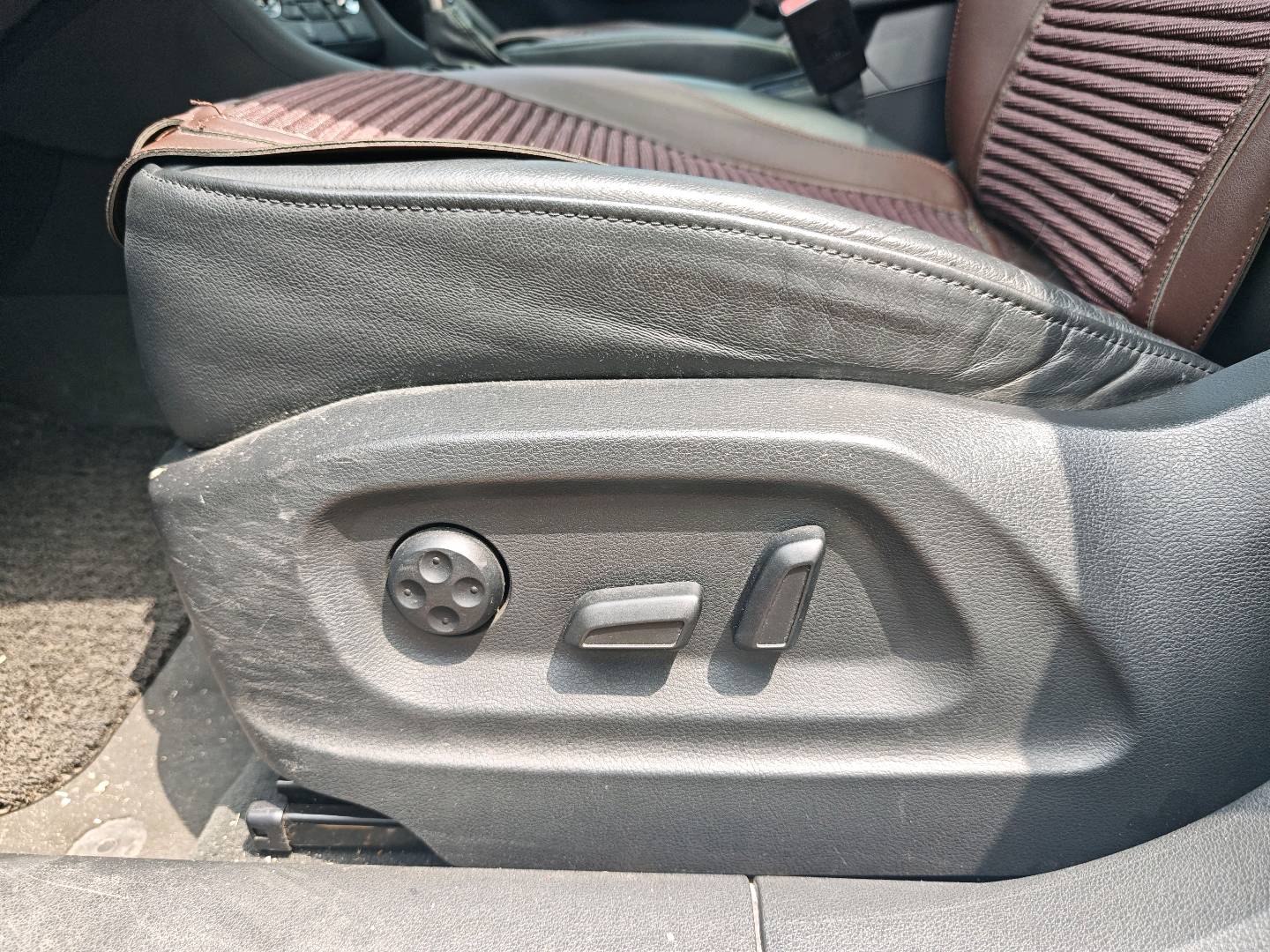 2015 car image #15