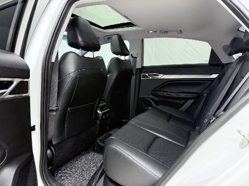 GEELY Emgrand L HiP 2025 car image #9