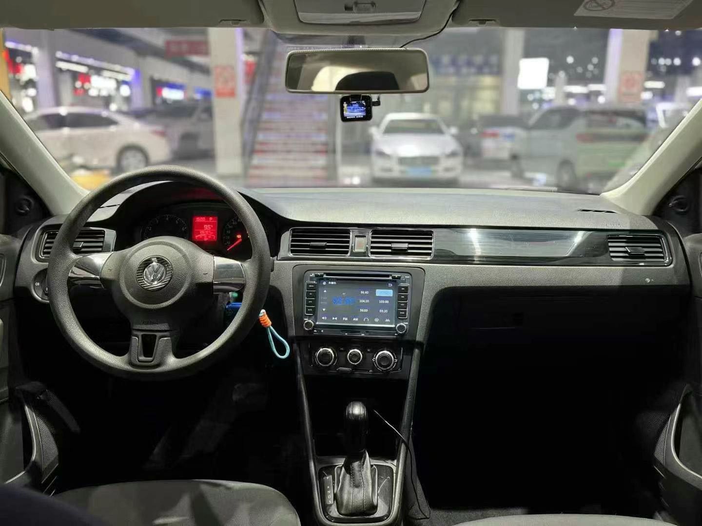 Volkswagen Santana 2016 #10 Volkswagen Santana 2016 car image #10