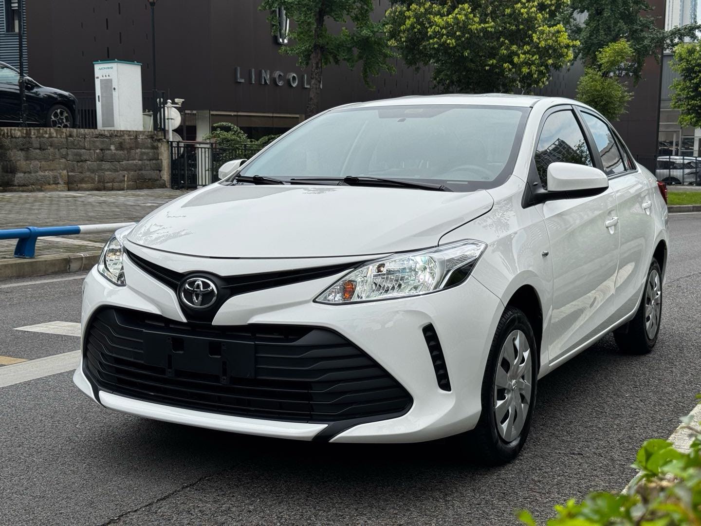 Toyota Vios 2017 #2 Toyota Vios 2017 car image #2