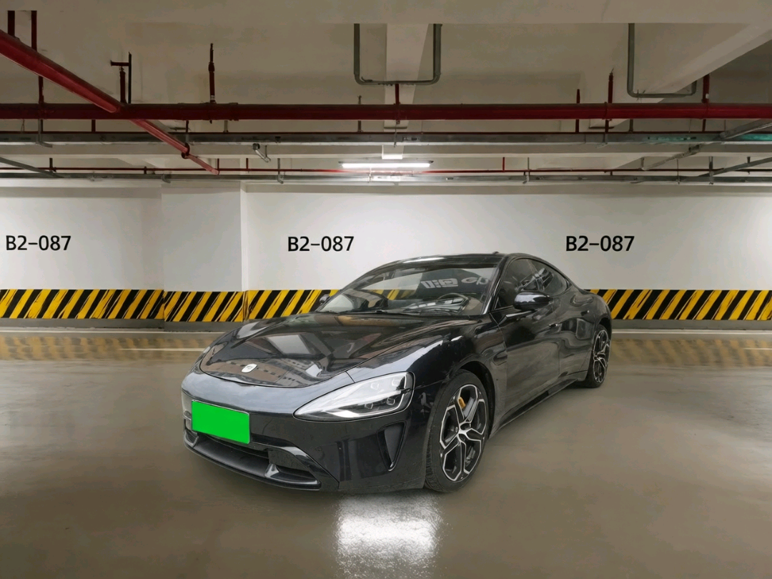 MI SU7 2024 immagine di auto #2