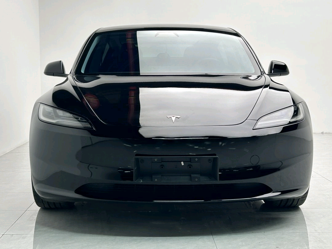 2023 car image #4