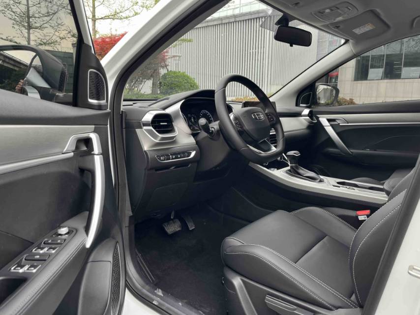 GEELY Coolray 2024 #10 GEELY Coolray 2024 car image #10