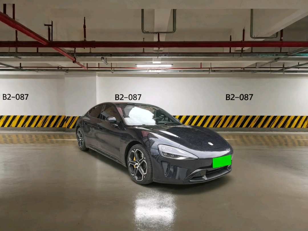 MI SU7 2024 immagine di auto #5