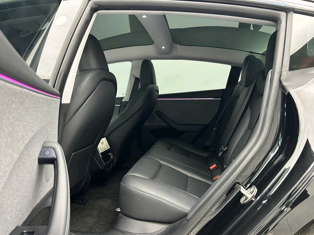 2023 car image #8