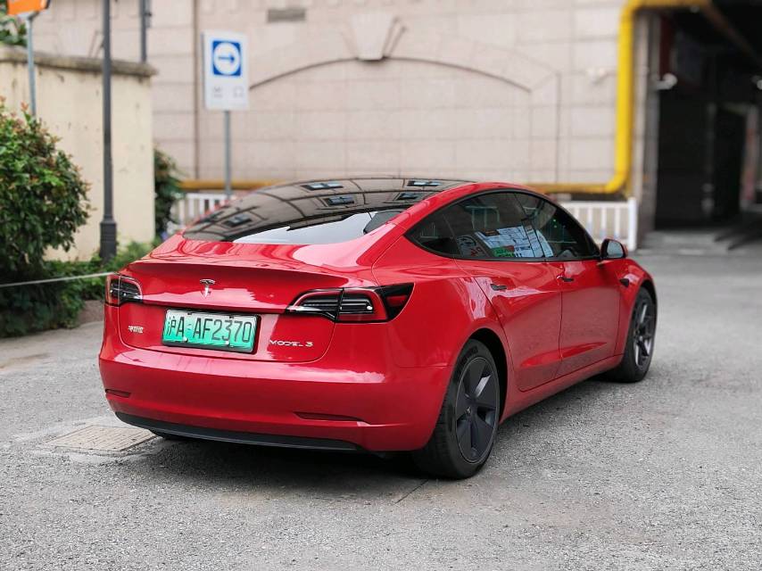 Tesla Model 3 2021 car image #5