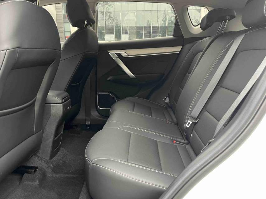 GEELY Coolray 2024 #8 GEELY Coolray 2024 car image #8