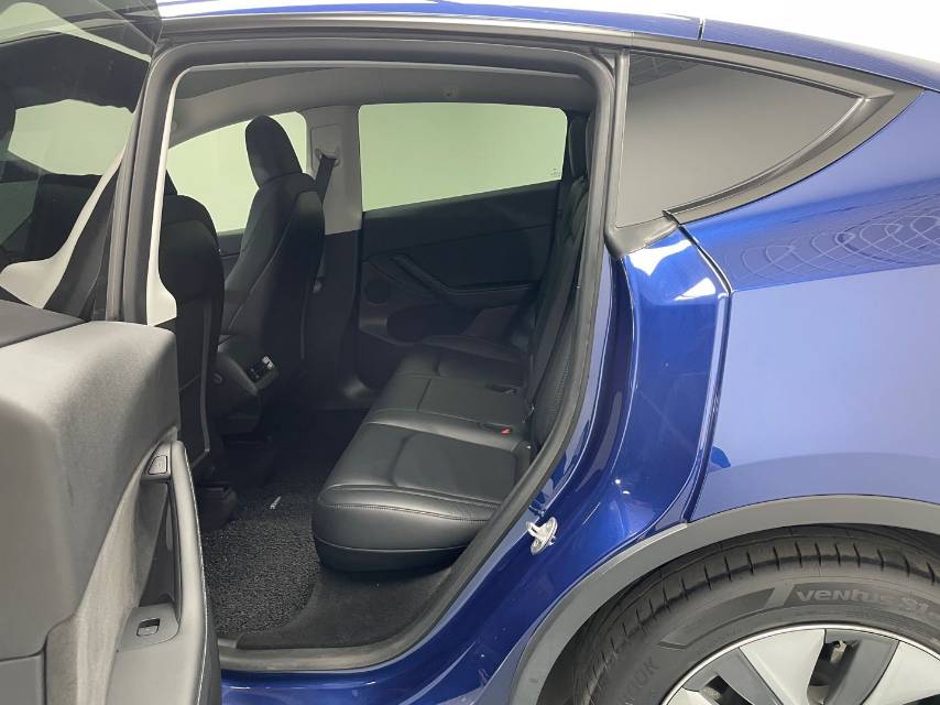 Tesla Model Y 2021 #9 Tesla Model Y 2021 immagine di auto #9